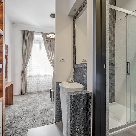 Starlight Luxury 4*
