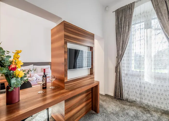 Frühstückspension Starlight Luxury 4*
