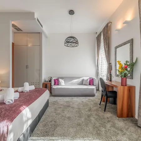 Starlight Luxury krevet i doručak 4*