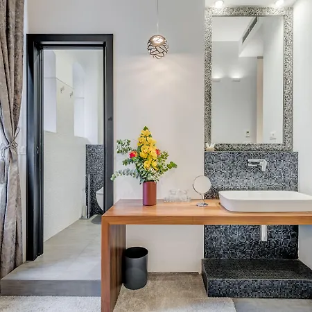 فندق مبيت وإفطار Starlight Luxury 4*