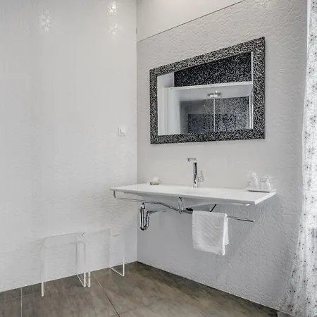 Starlight Luxury B&B 스플리트