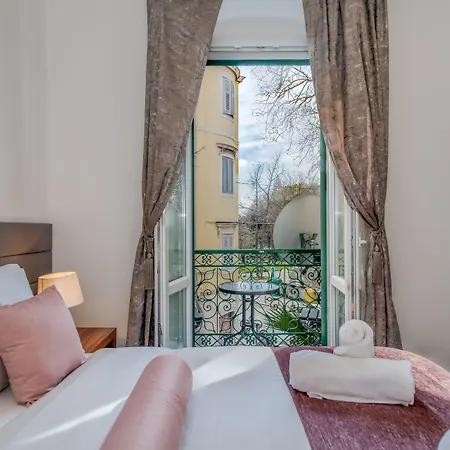 Starlight Luxury B&B 4*