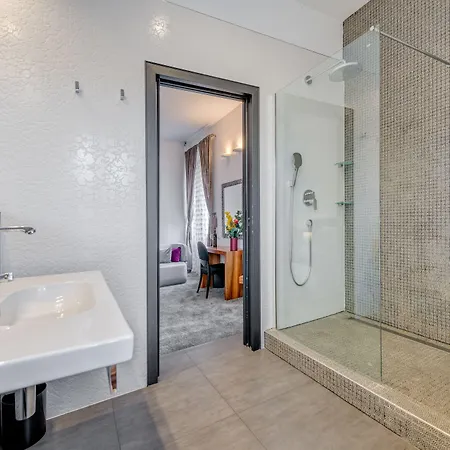 B&B Starlight Luxury