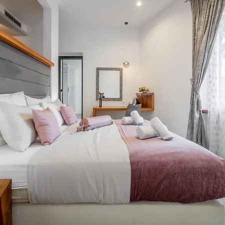 Starlight Luxury Bed & Breakfast