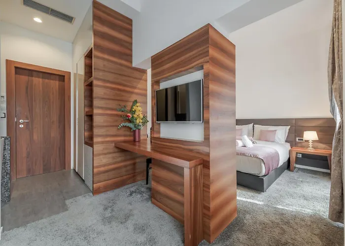 Starlight Luxury 4* Σπλιτ