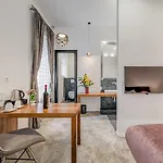 Starlight Luxury 4* 스플리트