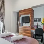 Starlight Luxury B&B 4*