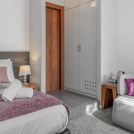 Starlight Luxury Suites