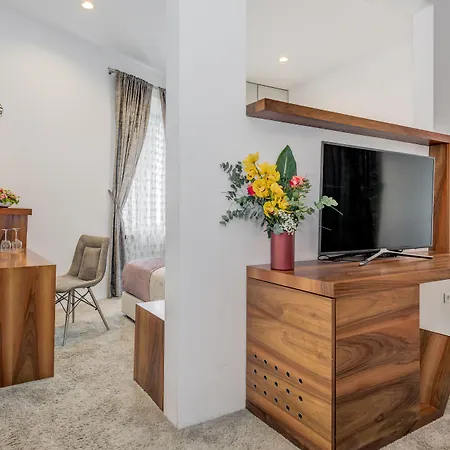 Starlight Luxury 4*