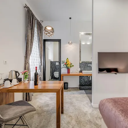 Starlight Luxury 4* سبليت