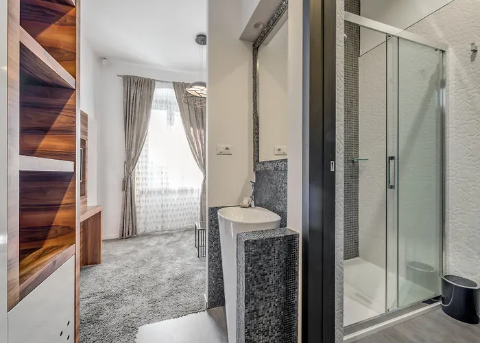 Starlight Luxury 4*